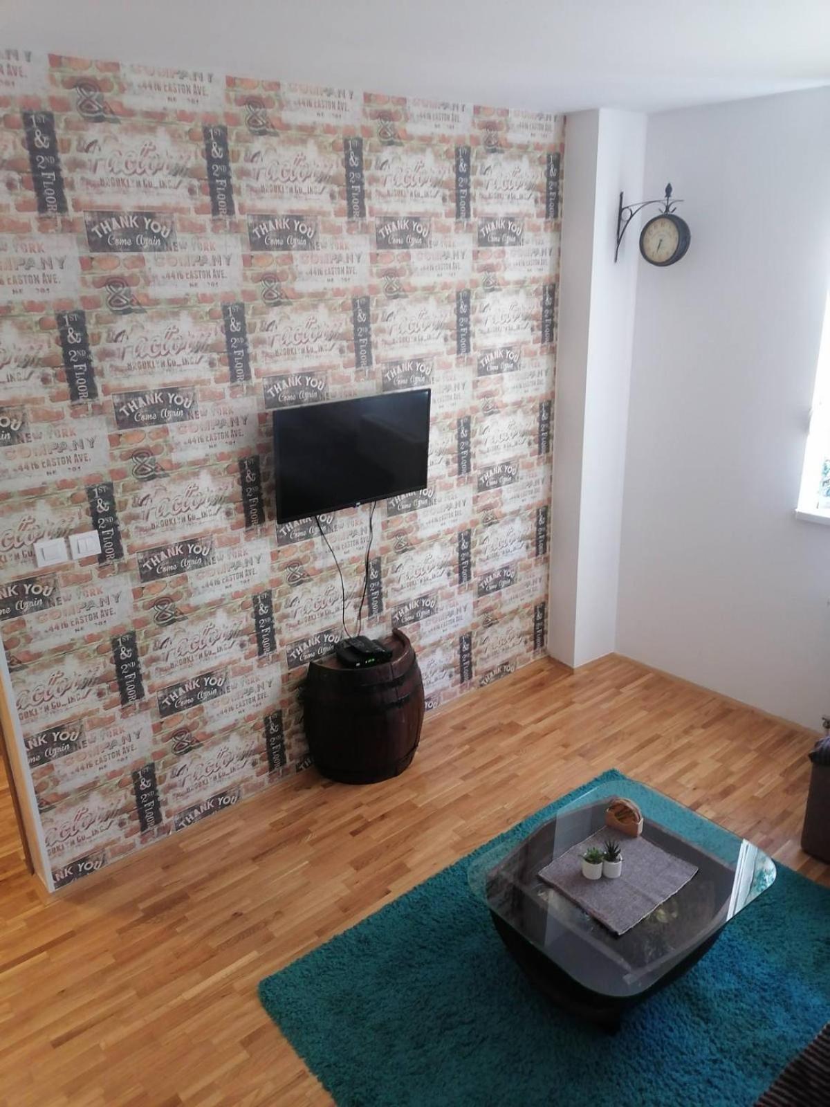Apartment Burence Novi Sad Buitenkant foto