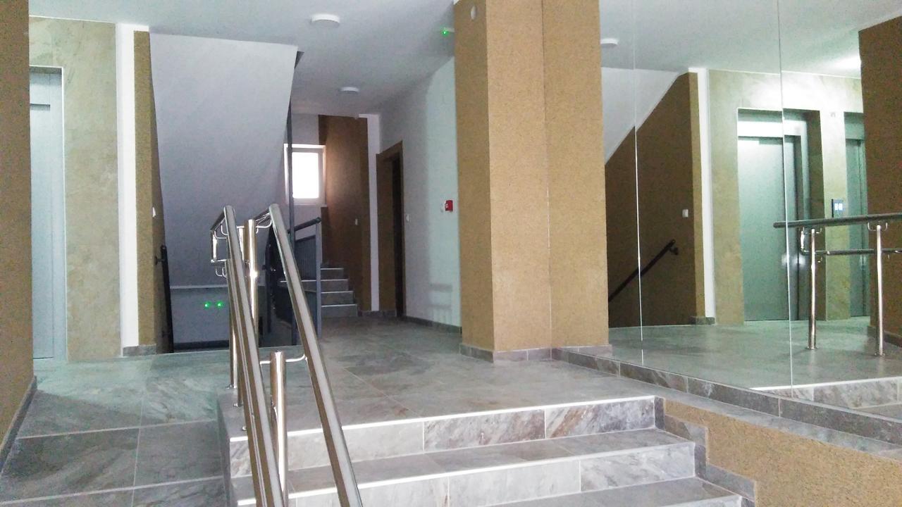 Apartment Burence Novi Sad Buitenkant foto
